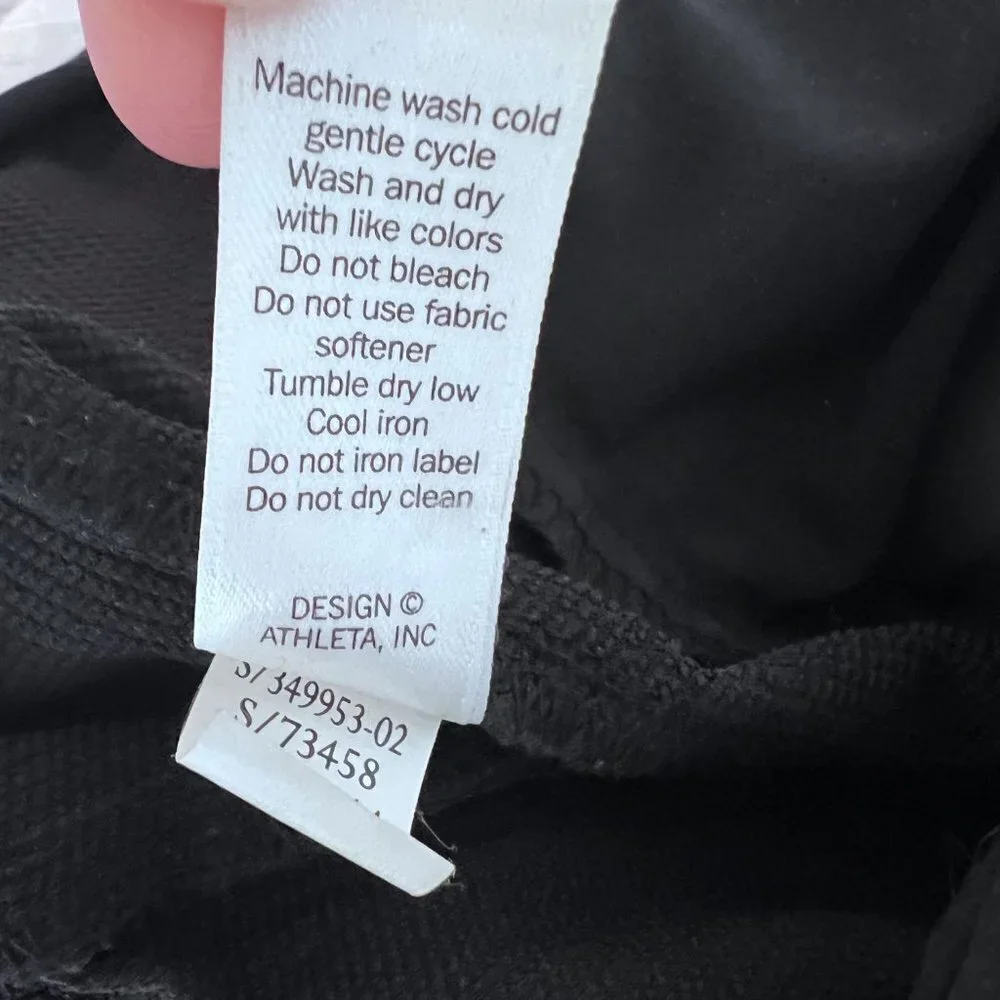 Athleta Wander Stash Skinny Pant in Black size 4